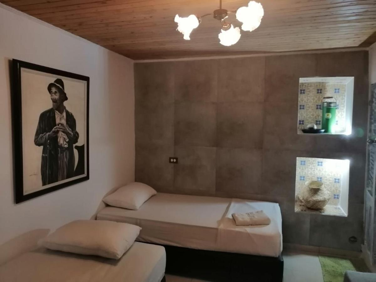 Casa Mama Waldy Hostel Cartagena エクステリア 写真