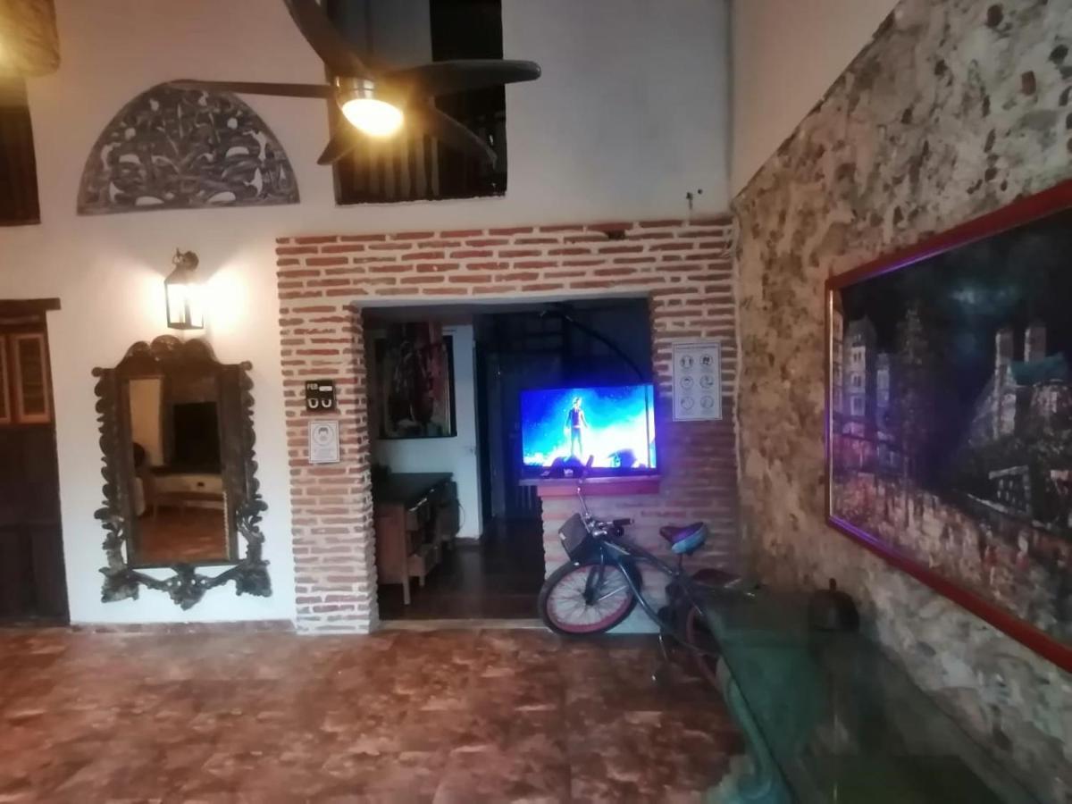 Casa Mama Waldy Hostel Cartagena エクステリア 写真