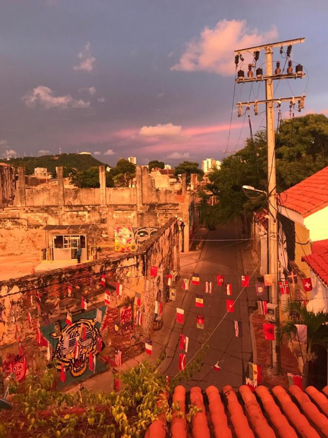 Casa Mama Waldy Hostel Cartagena エクステリア 写真