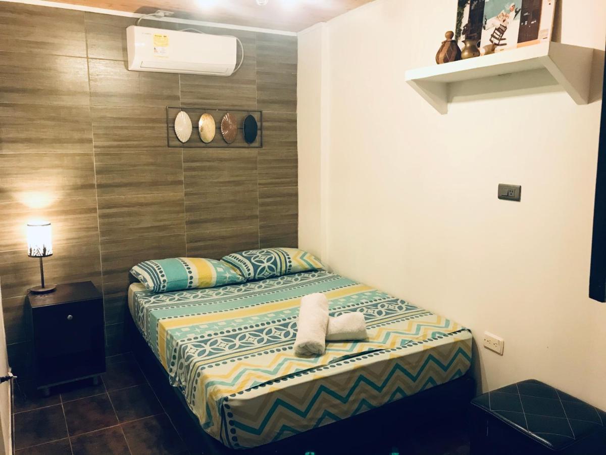 Casa Mama Waldy Hostel Cartagena エクステリア 写真