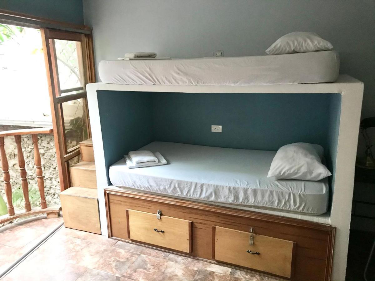 Casa Mama Waldy Hostel Cartagena エクステリア 写真