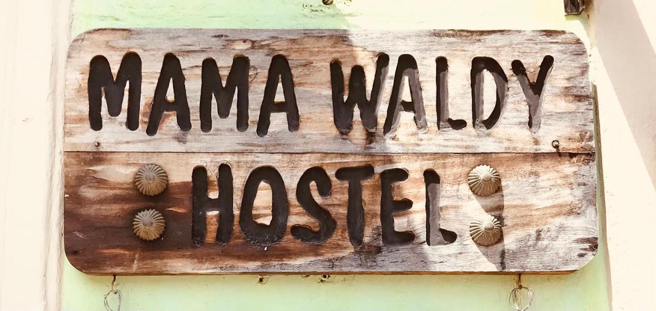 Casa Mama Waldy Hostel Cartagena エクステリア 写真