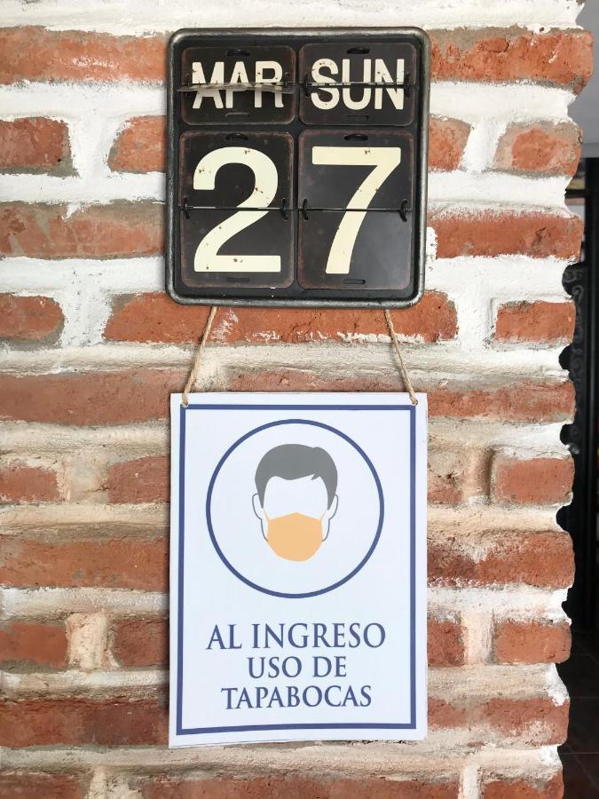 Casa Mama Waldy Hostel Cartagena エクステリア 写真